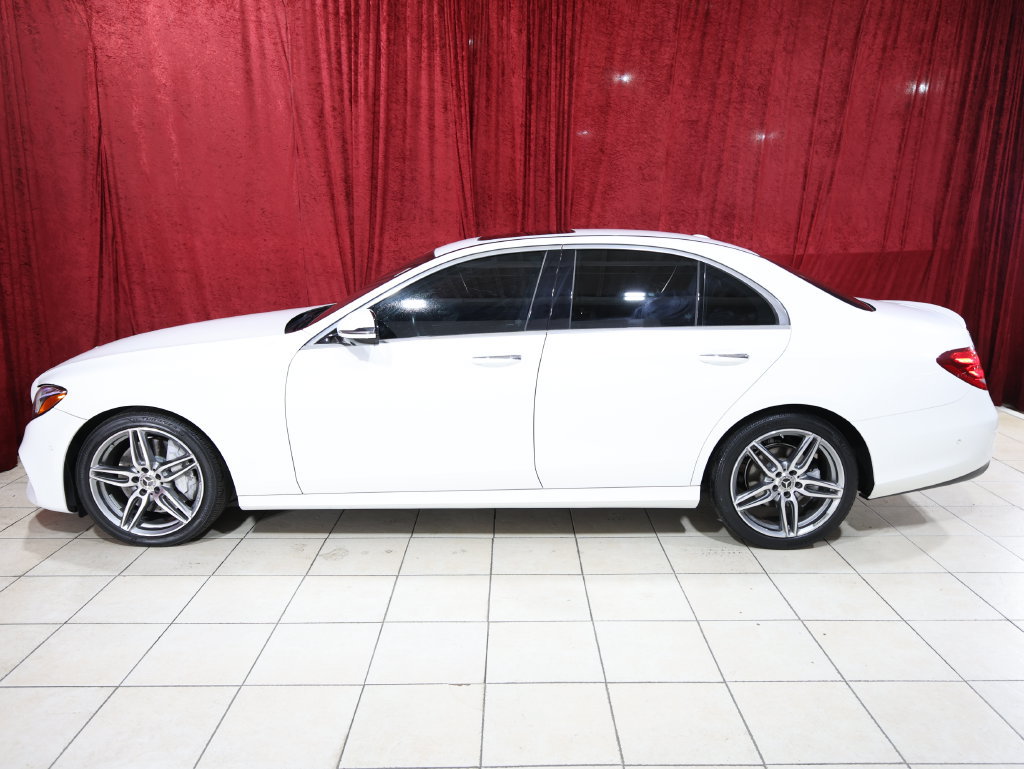 Used 2019 Mercedes-Benz E 300 image 3