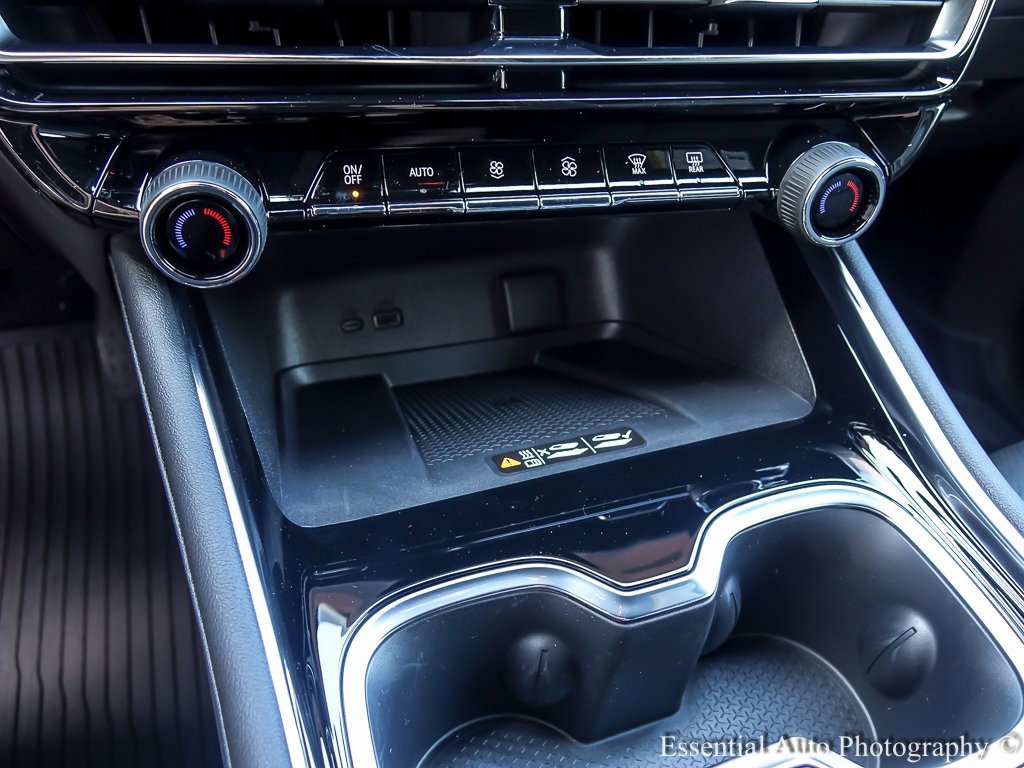 New 2026 Chevrolet Traverse LT w/ Driver Confidence Package image 20