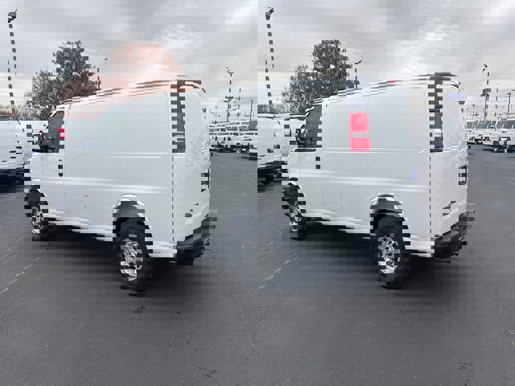 New 2025 Chevrolet Express 2500 w/ Driver Convenience Package image 5