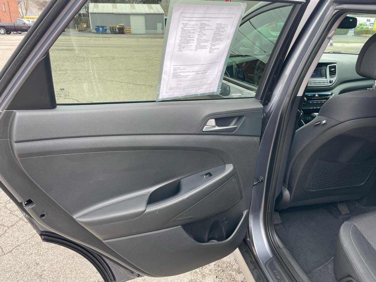 Used 2017 Hyundai Tucson SE image 16