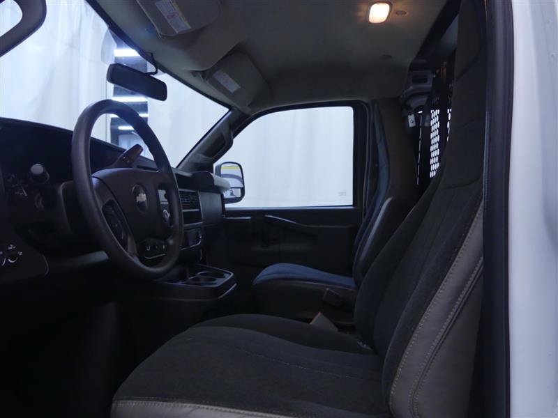 Used 2024 Chevrolet Express 2500 w/ Driver Convenience Package RWD image 15