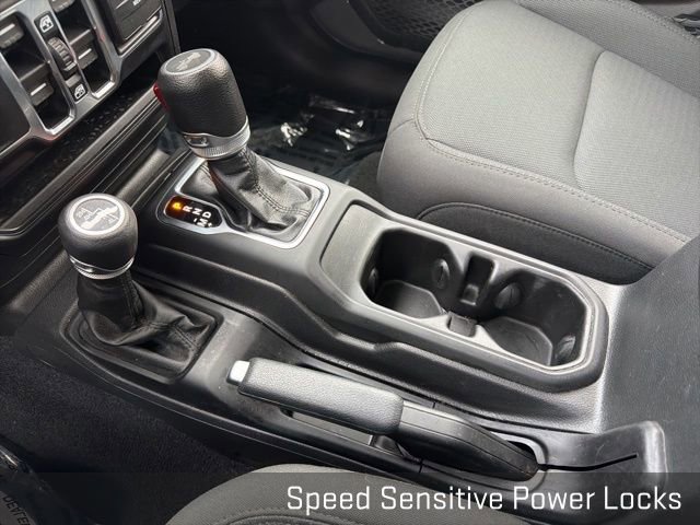 Used 2023 Jeep Wrangler Sport S image 37