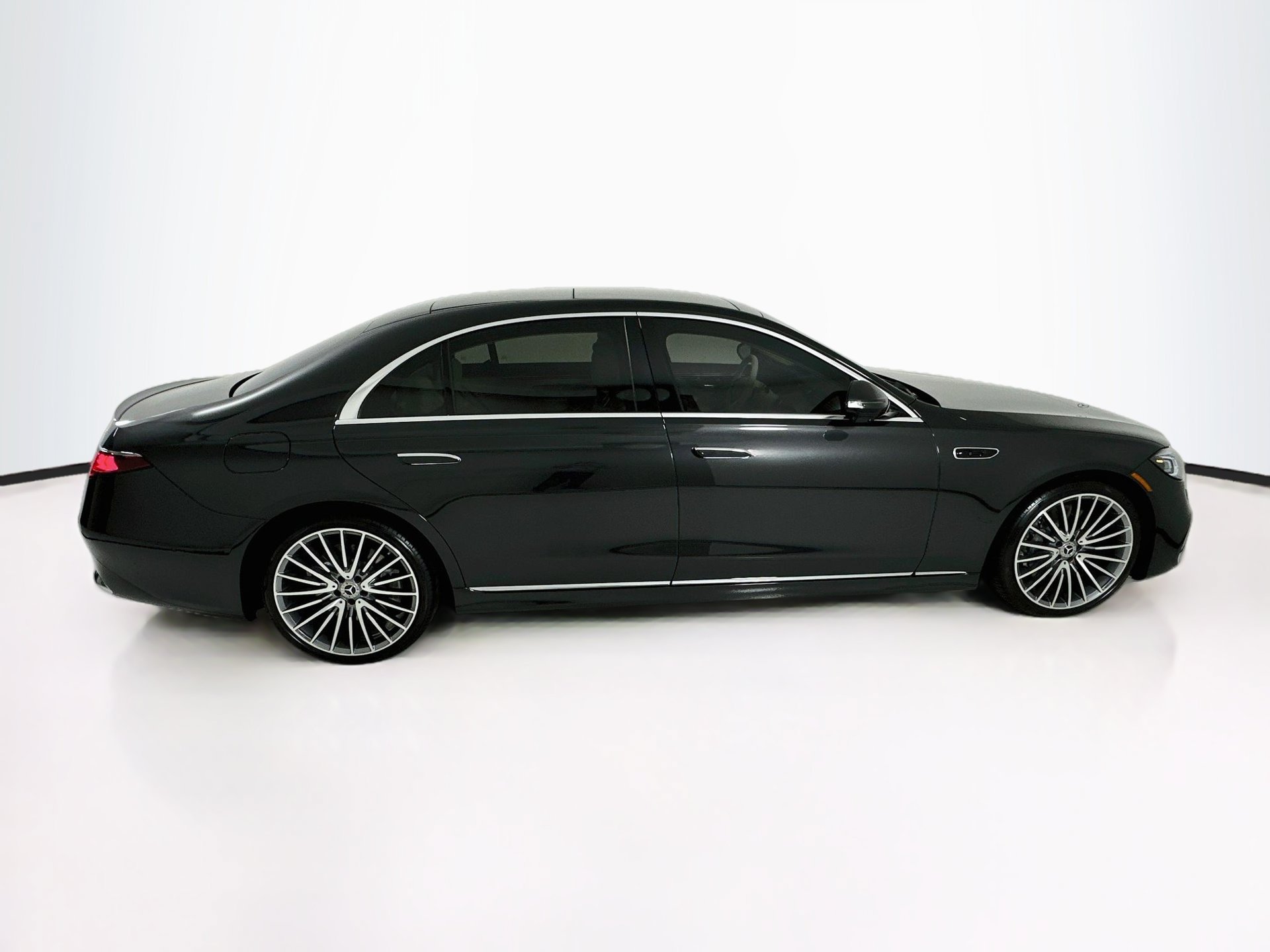 New 2027 Mercedes-Benz S 580 4MATIC Sedan image 9