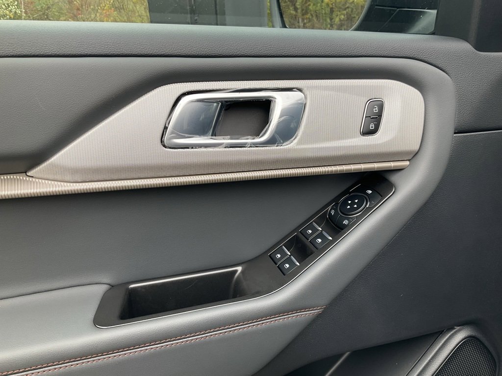 New 2026 Ford Explorer Active image 15