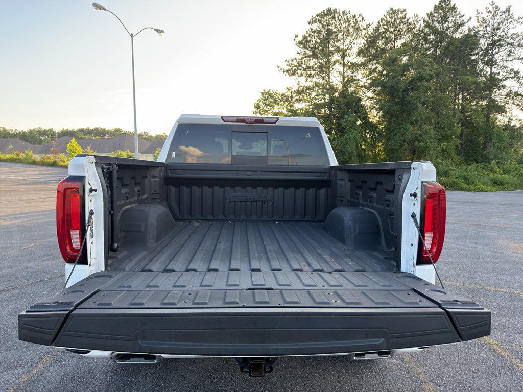 Used 2024 GMC Sierra 1500 AT4 w/ Technology Package AWD/4WD image 7