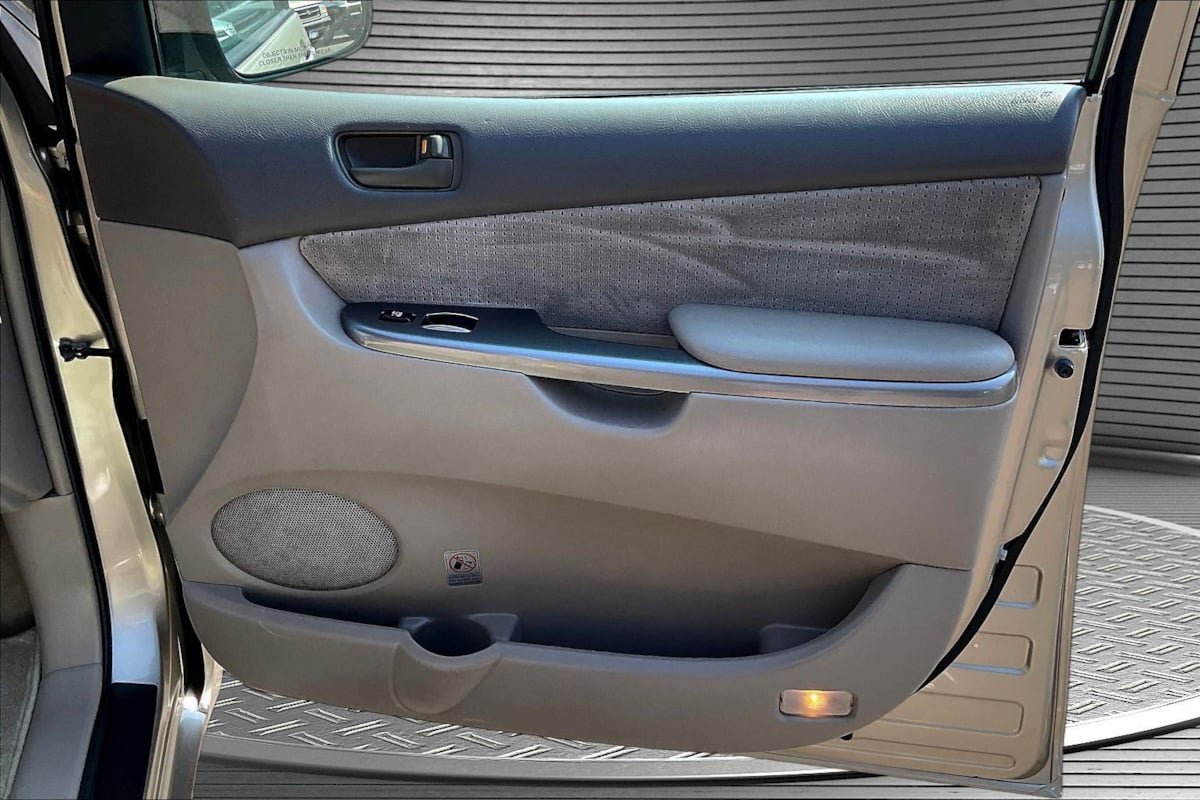 Used 2008 Toyota Sienna LE FWD image 26