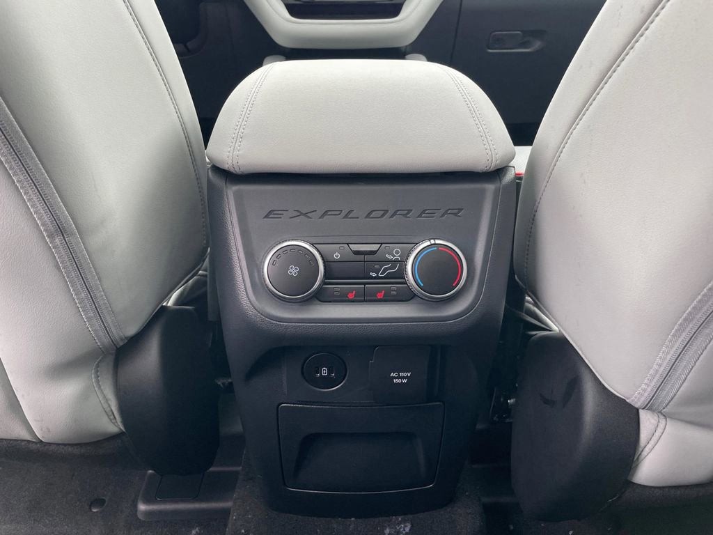 New 2026 Ford Explorer Platinum w/ LUX Leather Package image 12