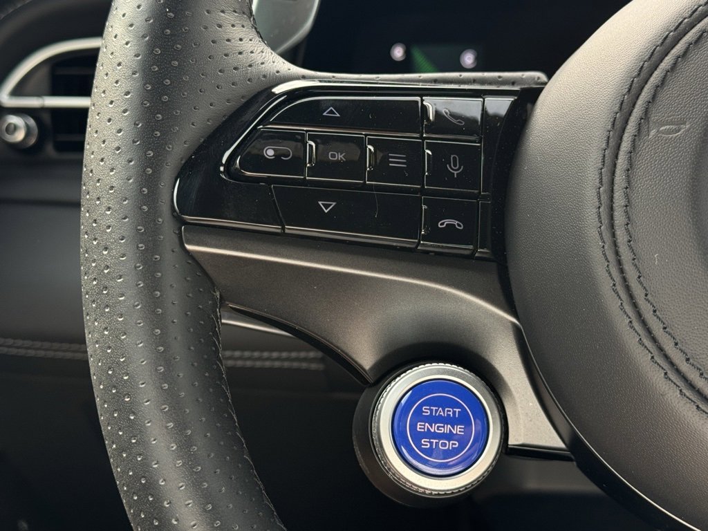 New 2024 Maserati Grecale GT image 36