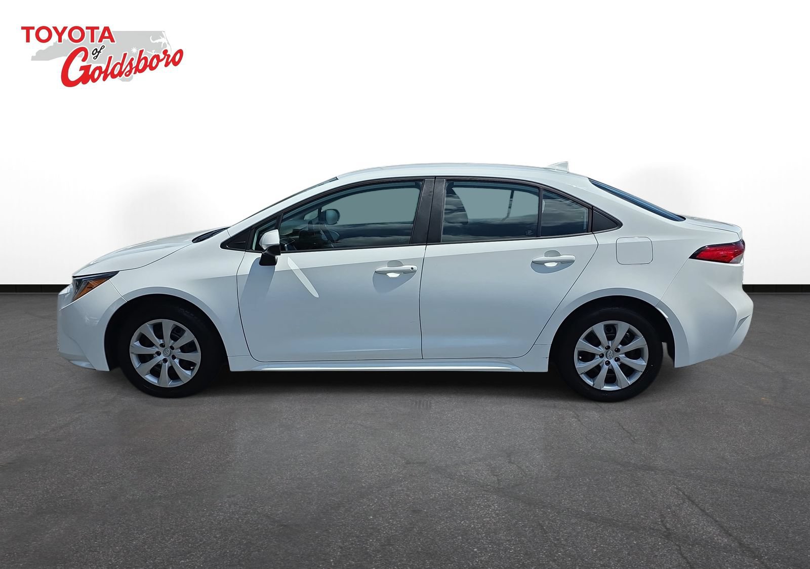 Used 2022 Toyota Corolla LE FWD image 8