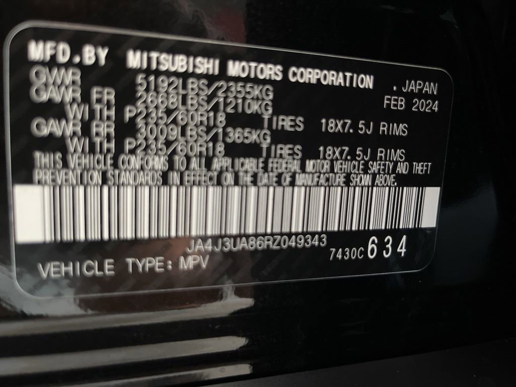 Used 2024 Mitsubishi Outlander ES image 32