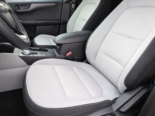 Certified 2025 Ford Escape Active w/ Cold Weather Package image 15