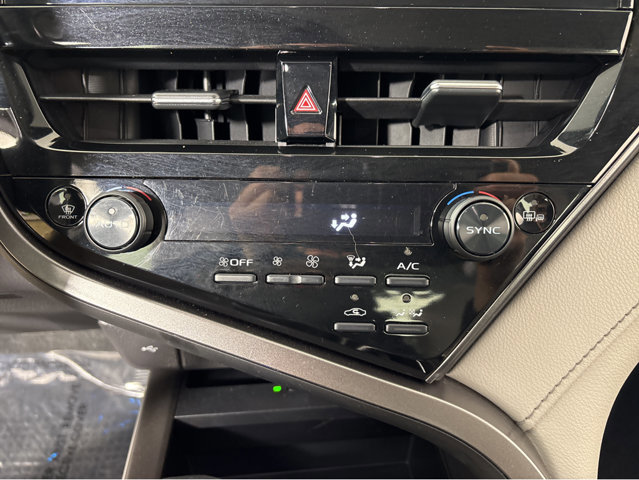 Used 2023 Toyota Camry XLE image 29