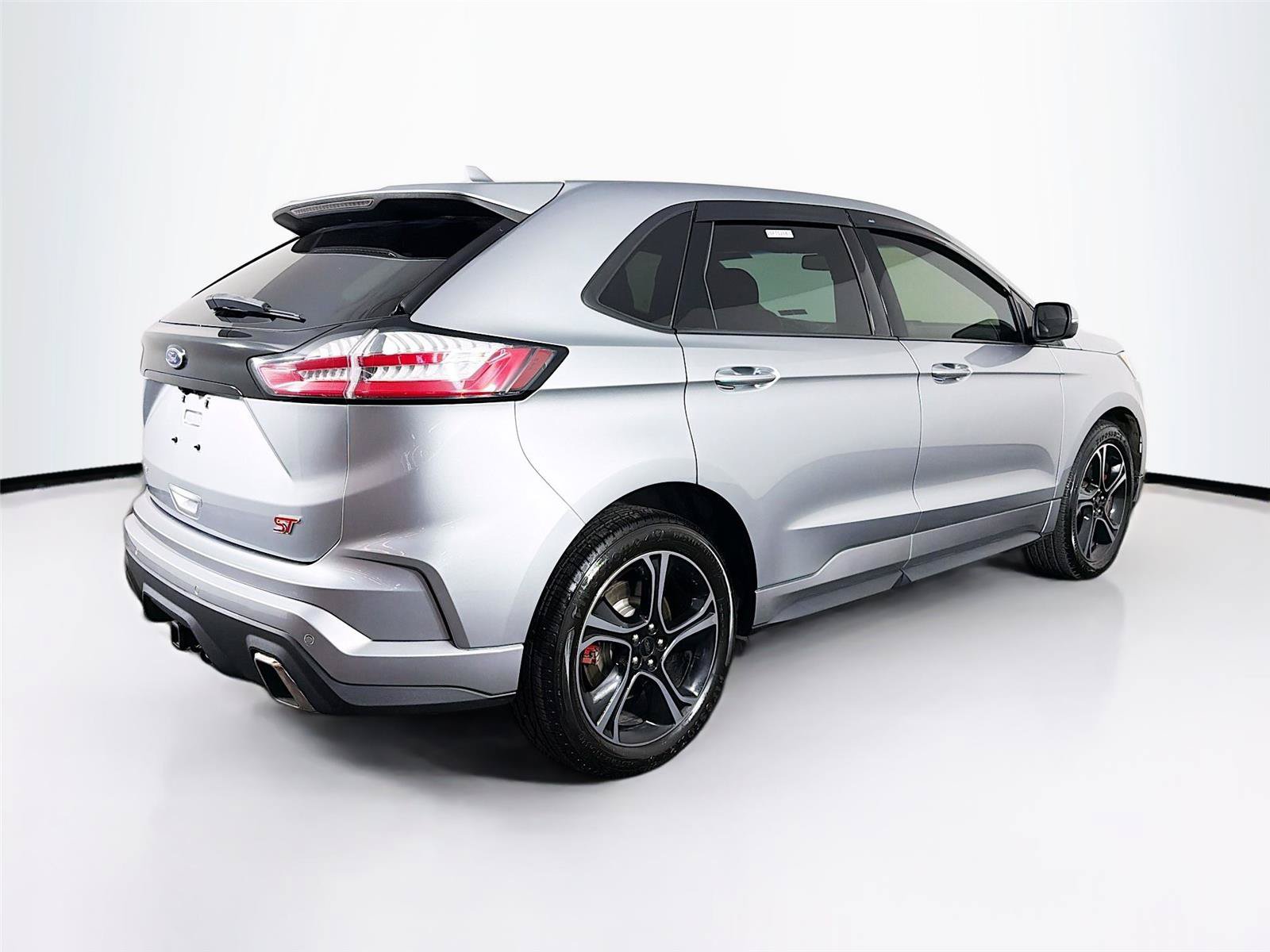 Used 2020 Ford Edge ST w/ Cold Weather Package AWD/4WD image 11