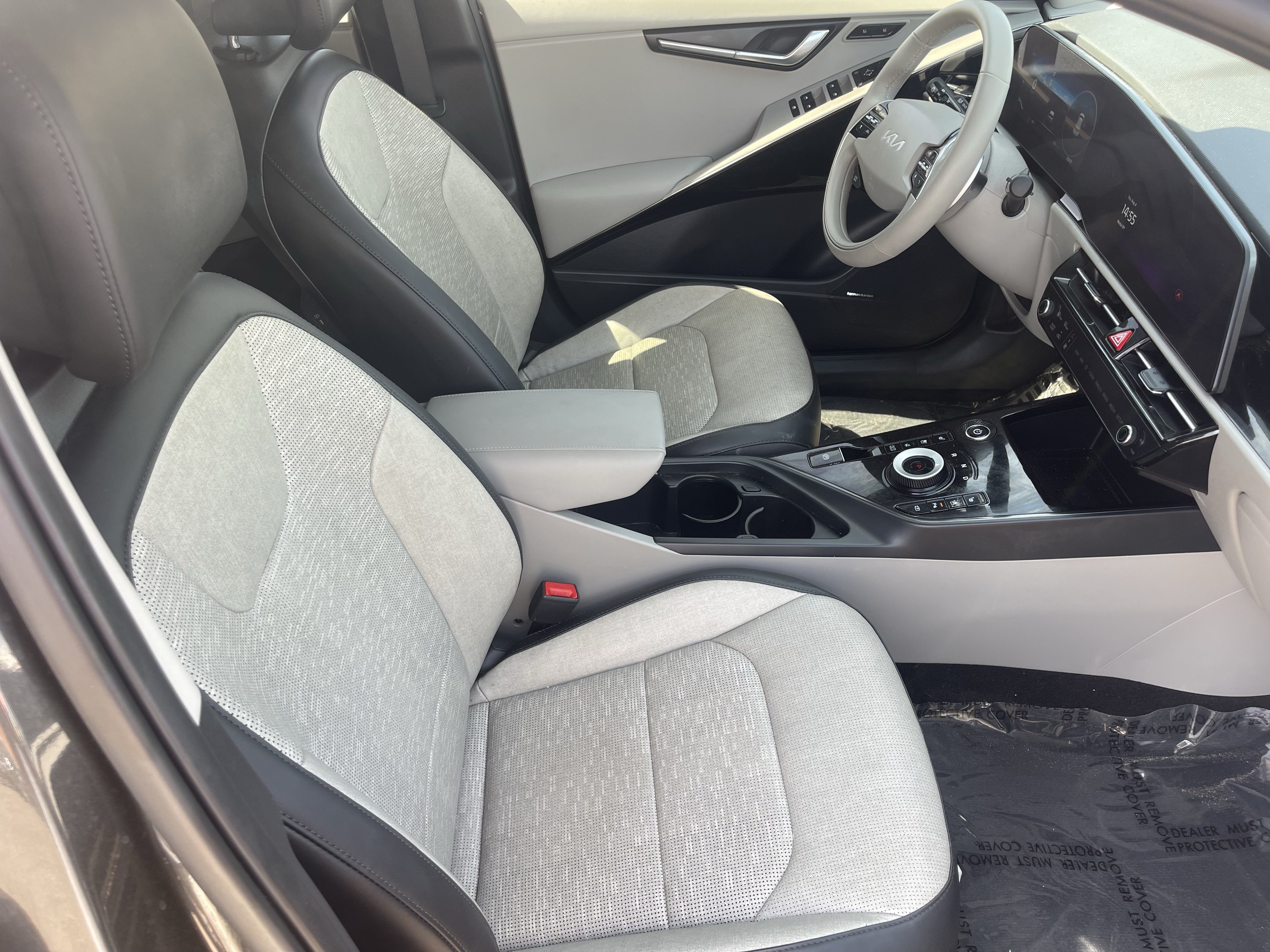 Certified 2023 Kia Niro Wave FWD image 10