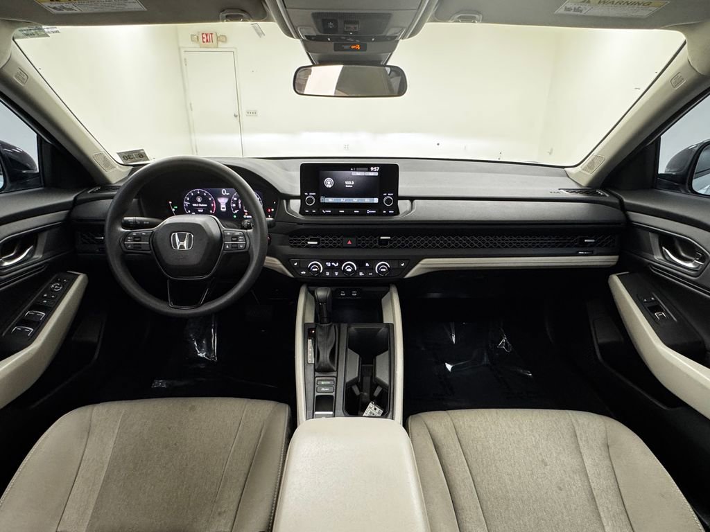Used 2025 Honda Accord SE image 33
