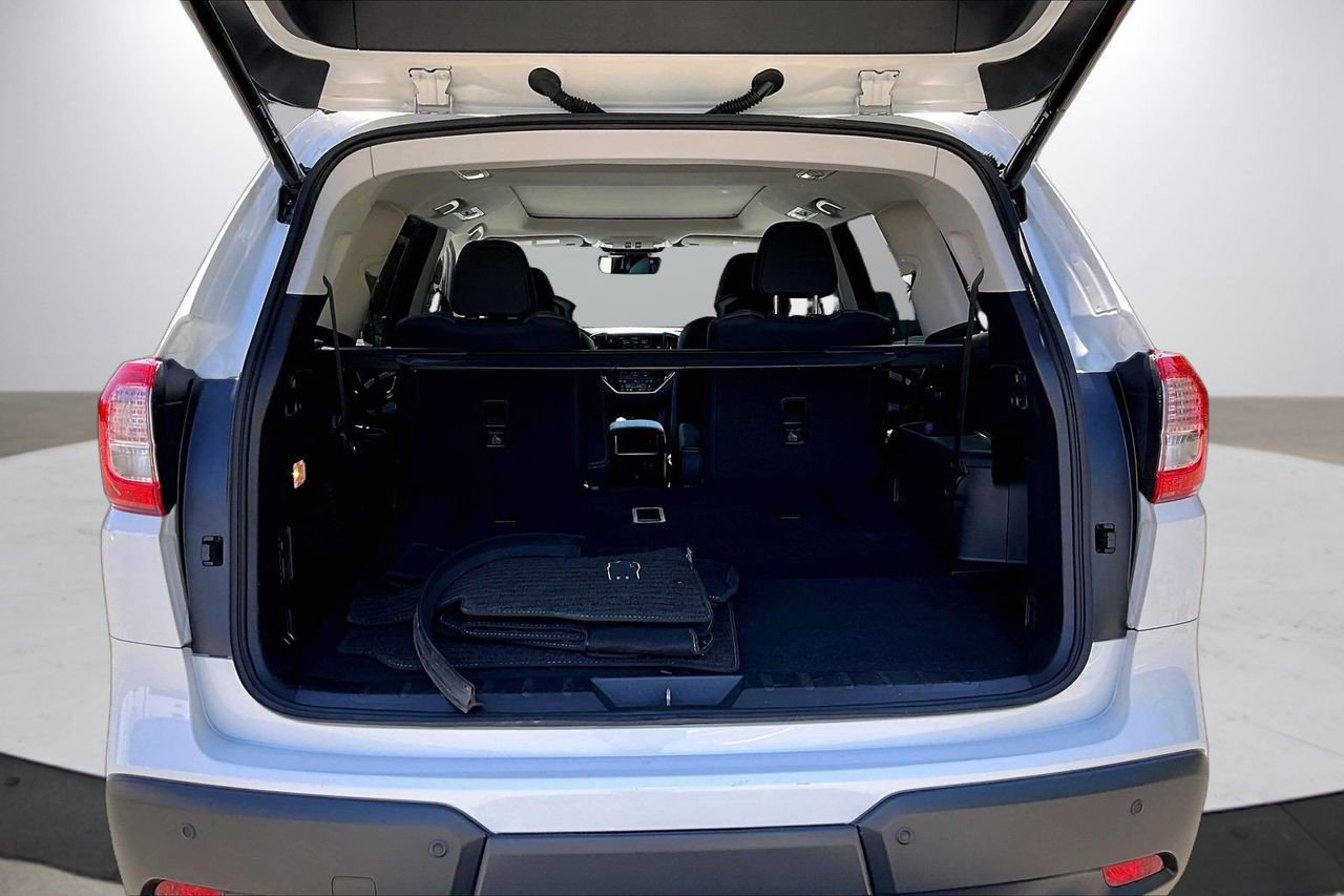 Used 2023 Subaru Ascent Onyx Edition image 26