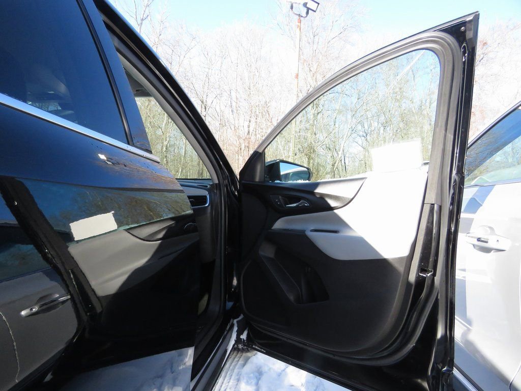 Used 2019 Chevrolet Equinox LT image 12