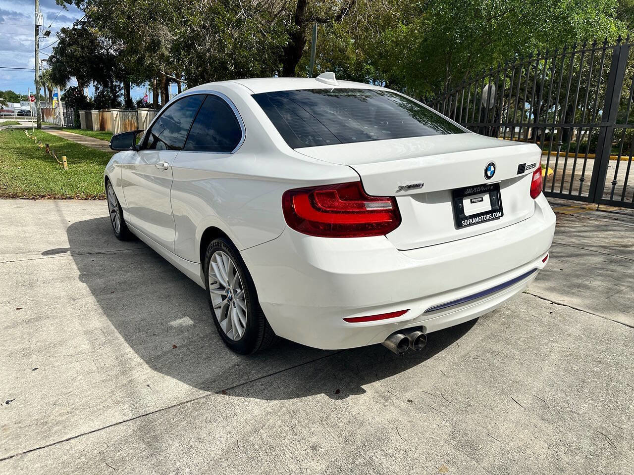 Used 2016 BMW 228i xDrive 228i xDrive AWD 2dr Coupe SULE image 9