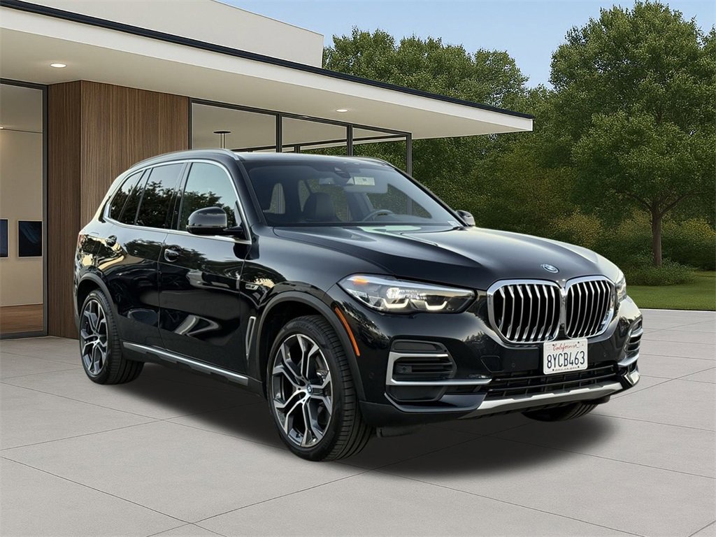 Certified 2022 BMW X5 xDrive45e w/ Climate Comfort Package image 5