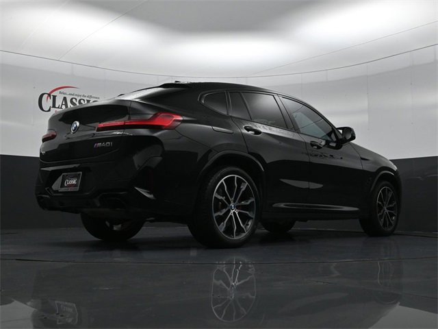 Used 2023 BMW X4 M40i w/ Premium Package image 30