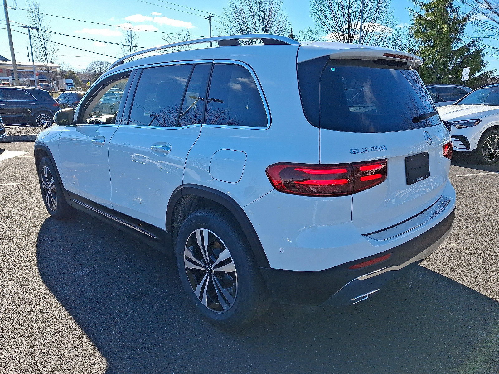 New 2026 Mercedes-Benz GLB 250 4MATIC image 4