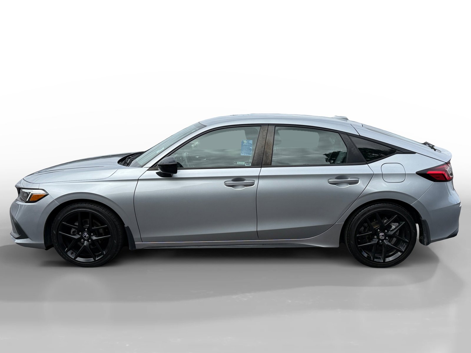 Used 2023 Honda Civic Sport image 2