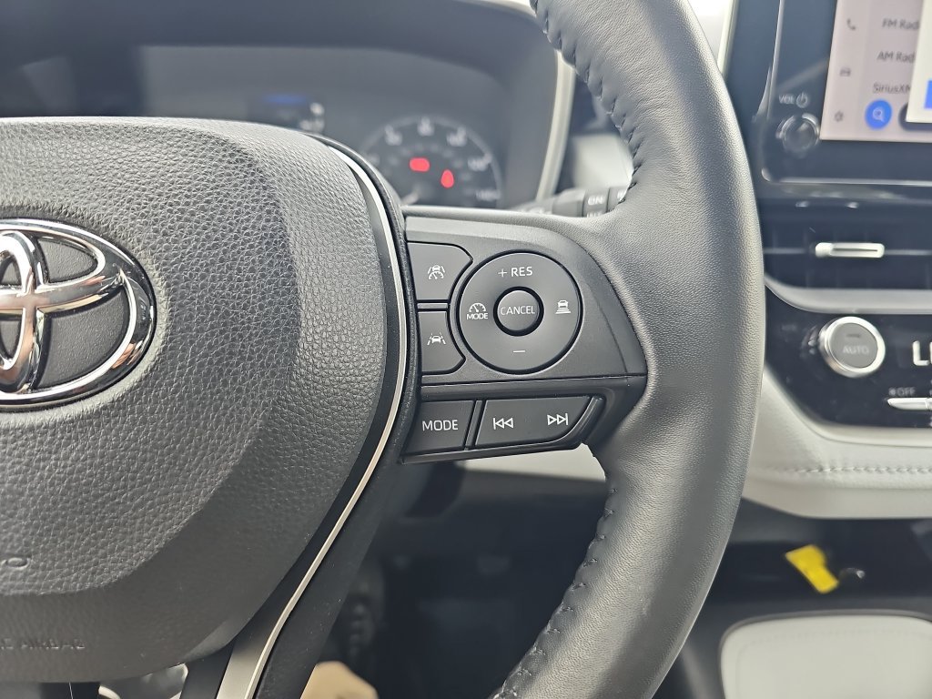 Used 2023 Toyota Corolla SE FWD image 18