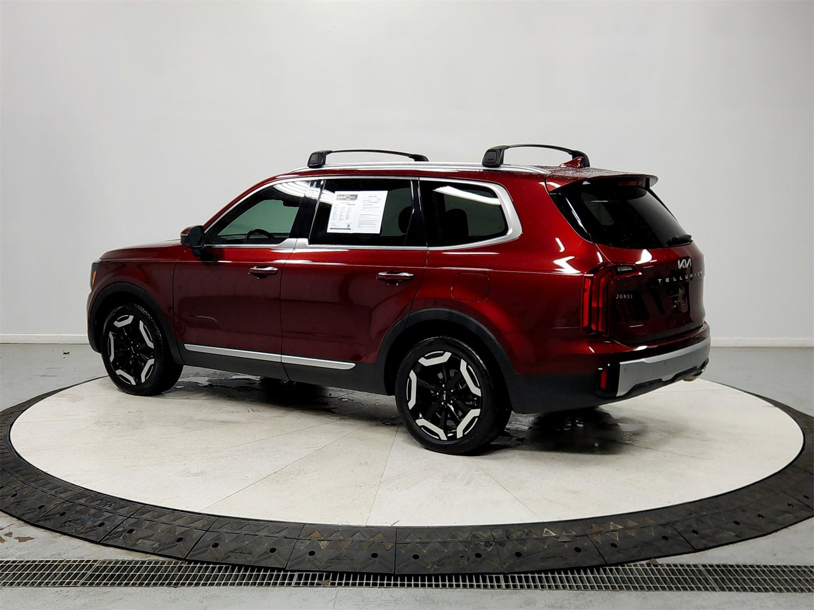 Used 2024 Kia Telluride S w/ S Sunroof Package image 5
