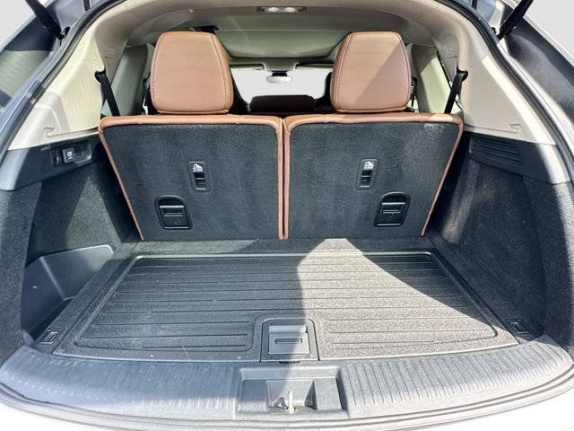 Used 2024 Acura MDX SH-AWD w/ Technology Package image 34
