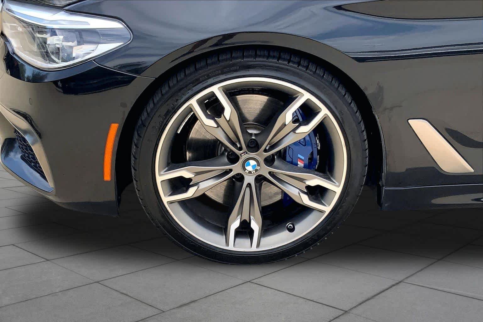 Used 2020 BMW M550i xDrive w/ Dynamic Handling Package AWD/4WD image 11