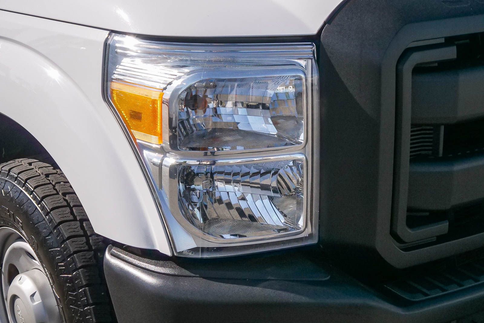 Used 2015 Ford F250 XL w/ Power Equipment Group RWD image 4