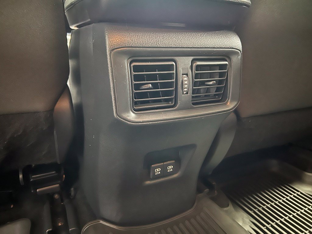 Certified 2019 Toyota RAV4 XLE w/ Convenience Package AWD/4WD image 18