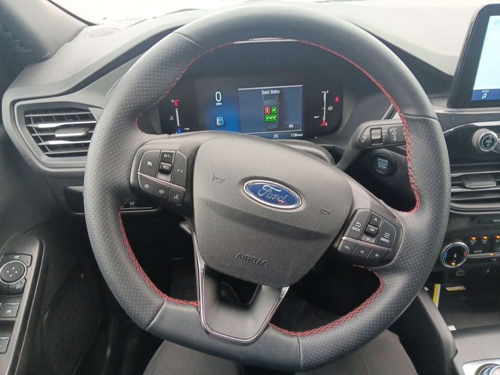 Used 2025 Ford Escape ST-Line image 27