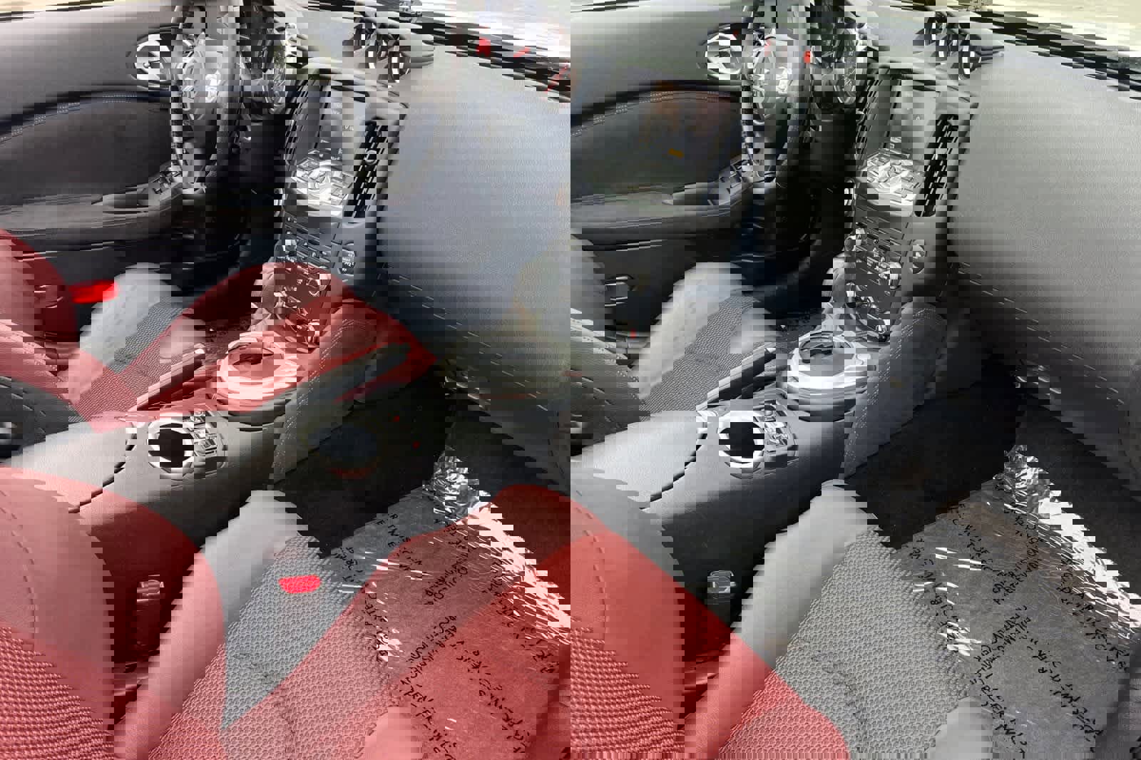 Used 2015 Nissan 370Z Touring Sport image 16