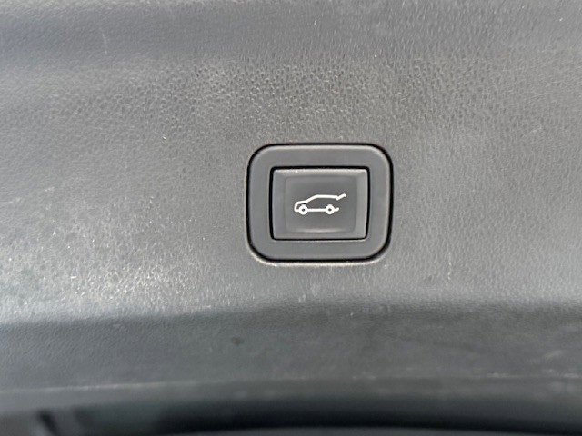 Used 2023 GMC Yukon XL Denali Ultimate image 46