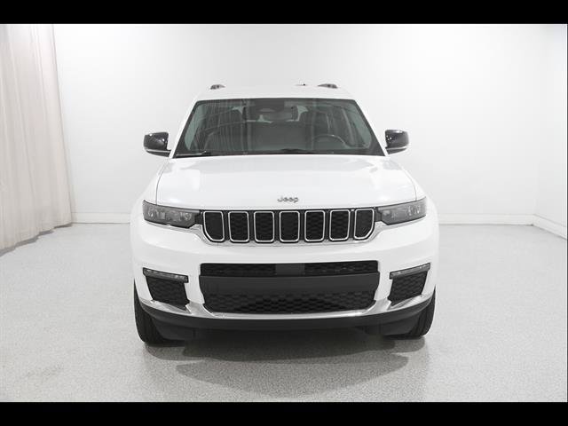 Used 2021 Jeep Grand Cherokee L Limited AWD/4WD image 2