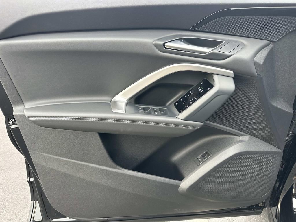 New 2025 Audi Q5 Premium image 11