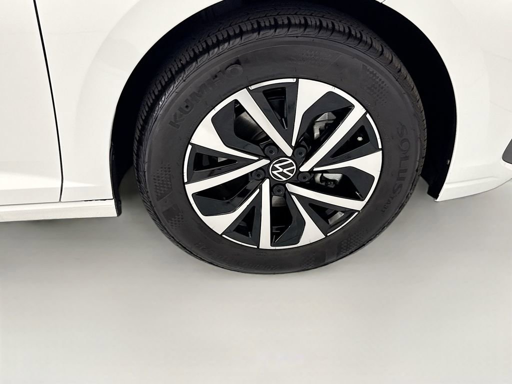 Used 2025 Volkswagen Jetta S image 30