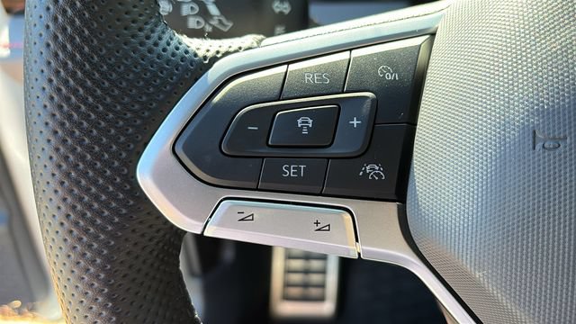 Used 2026 Volkswagen Jetta GLI Autobahn FWD image 14