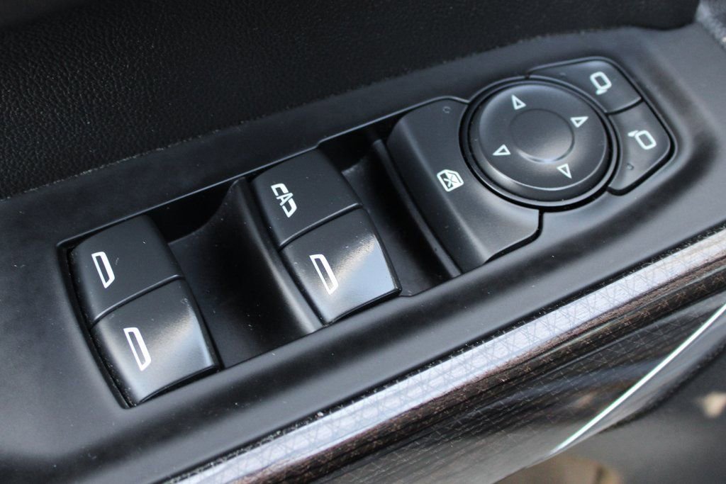 Used 2020 Chevrolet Silverado 1500 RST w/ All-Star Edition image 14