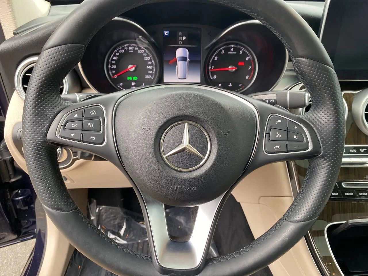 Used 2018 Mercedes-Benz GLC 300 4MATIC image 15