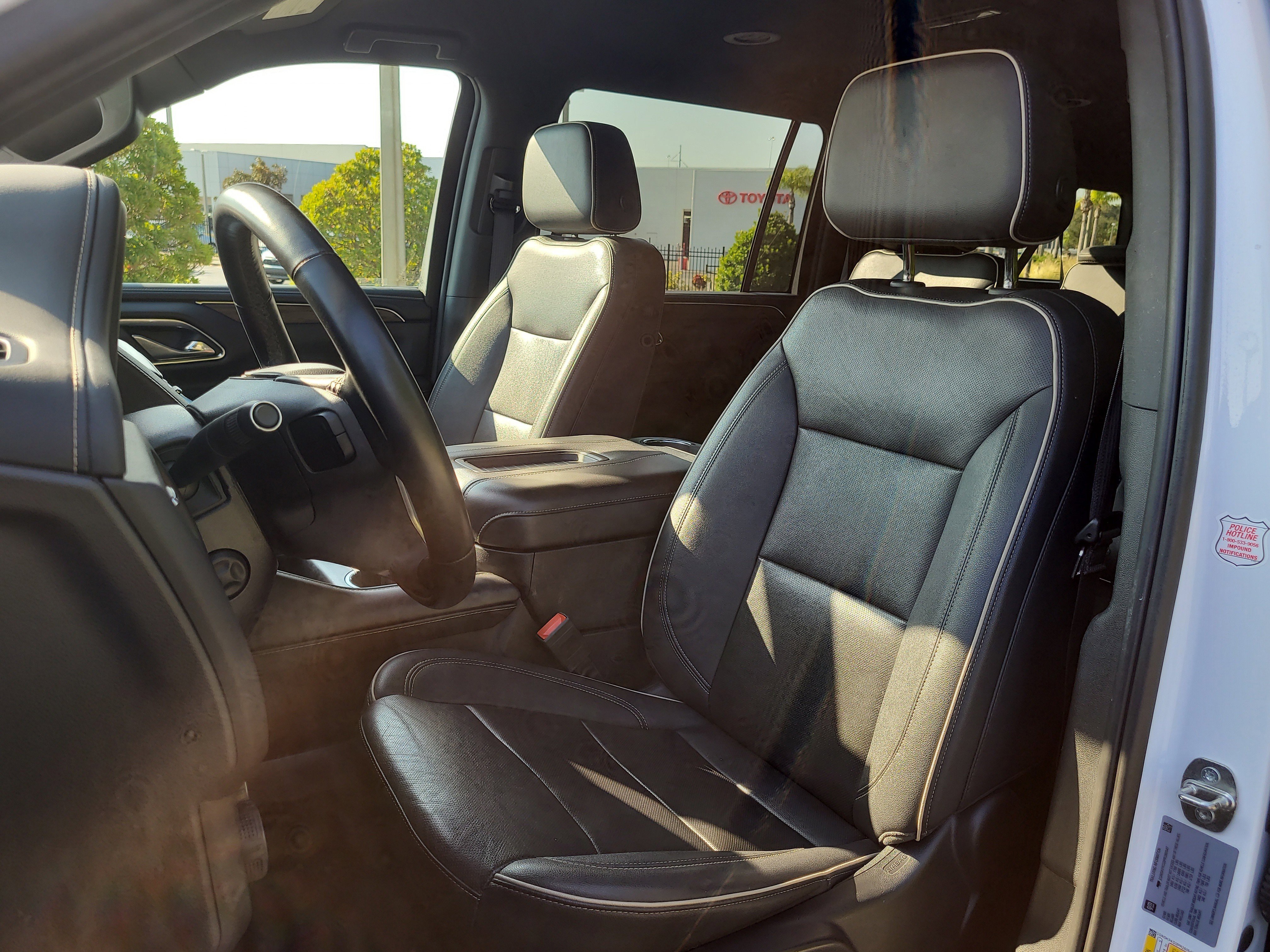 Used 2023 Chevrolet Suburban Premier image 23