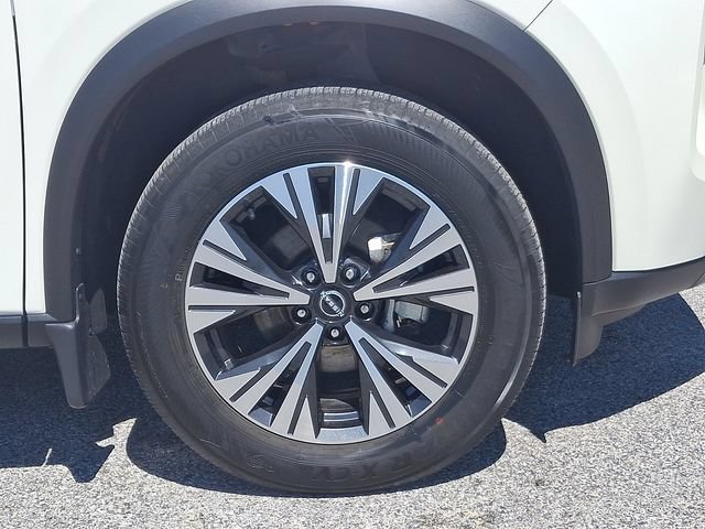 Used 2023 Nissan Rogue SV w/ SV Premium B Package AWD/4WD image 11