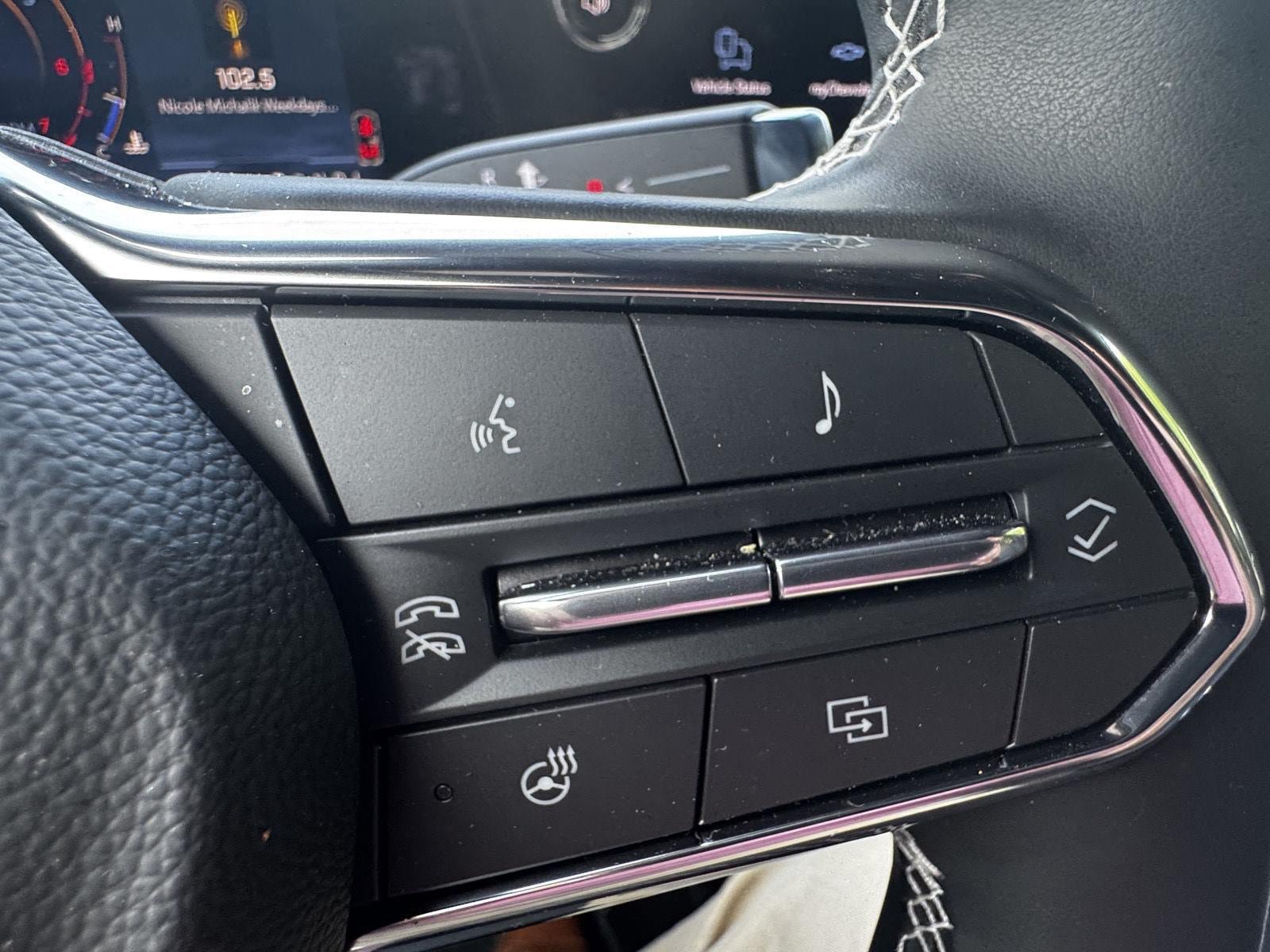 Used 2026 Chevrolet Traverse LT w/ Midnight/Sport Edition FWD image 20