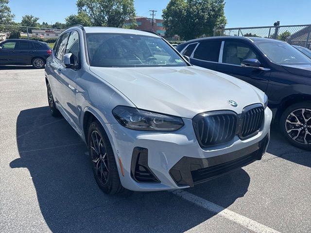 Used 2024 BMW X3 xDrive30i w/ Premium Package AWD/4WD image 4