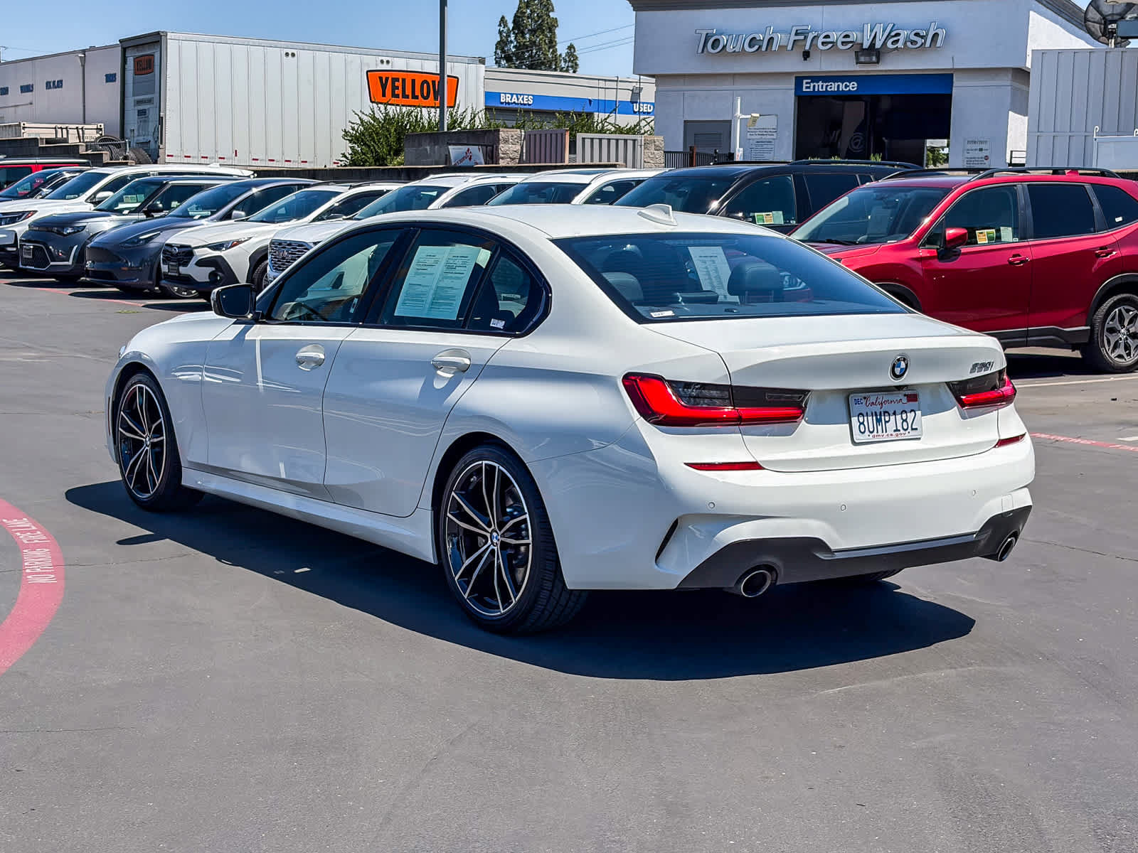 Used 2021 BMW 330i Sedan w/ M Sport Package RWD image 2
