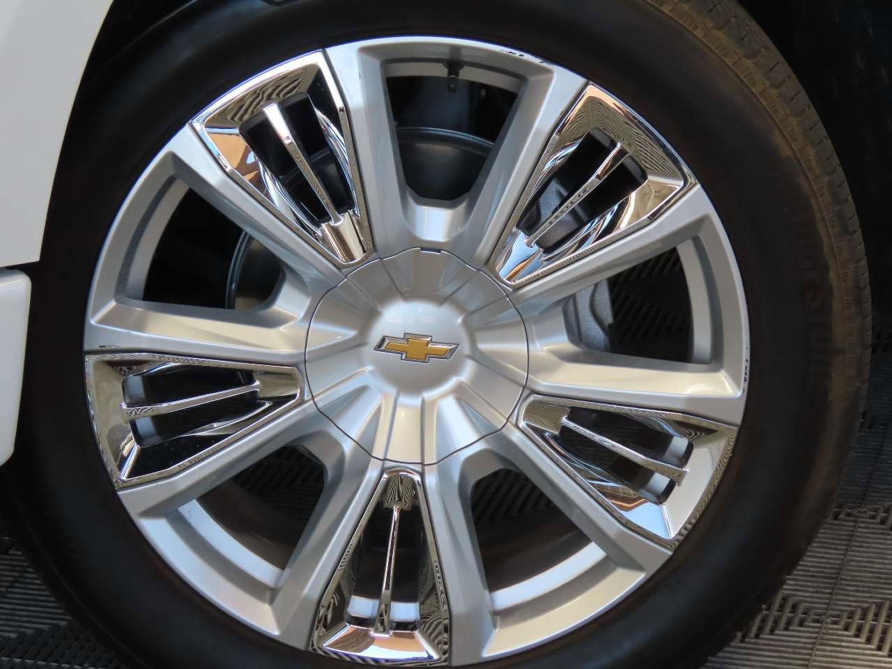 Used 2024 Chevrolet Silverado 1500 High Country image 10