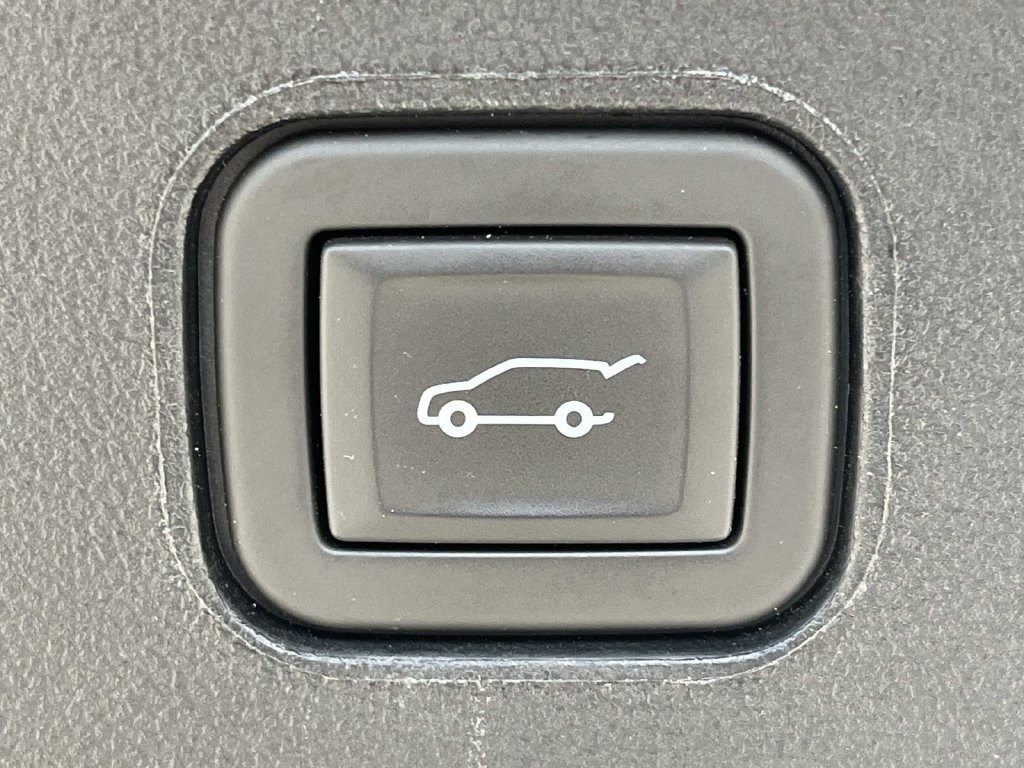 Certified 2024 Cadillac Lyriq Sport AWD/4WD image 24