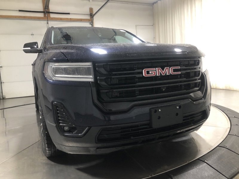 Used 2021 GMC Acadia SLT w/ Elevation Edition image 2