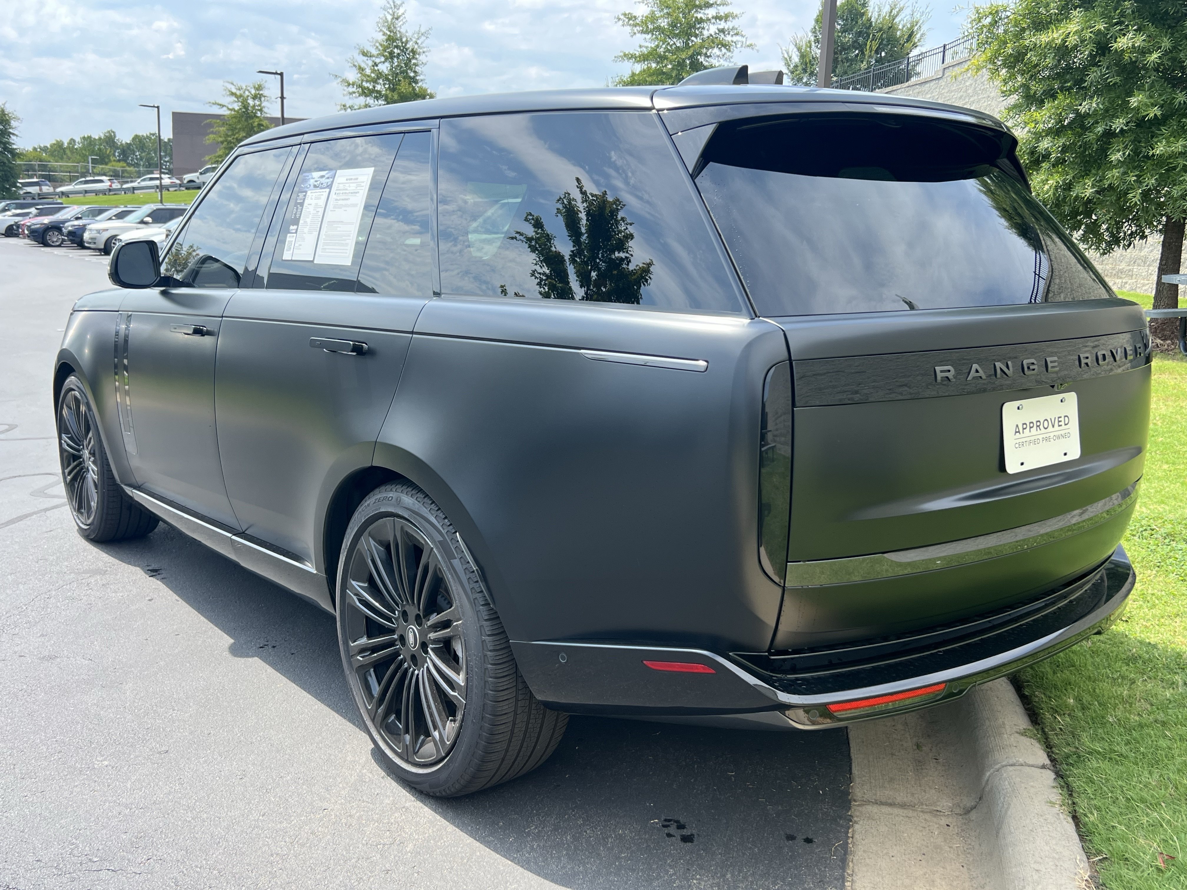 Certified 2024 Land Rover Range Rover SE AWD/4WD image 5